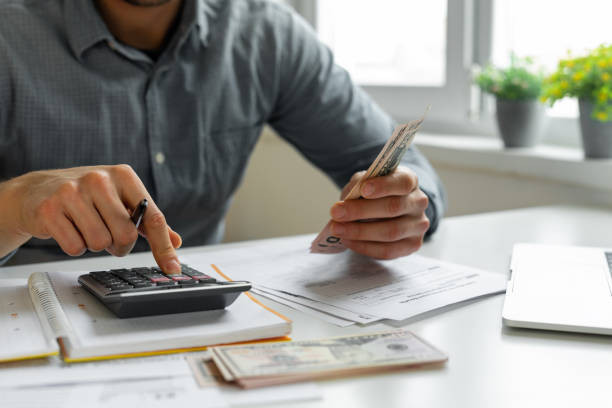 short-term-loans-online-are-quite-helpful-for-people-big-1