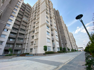 Ready-to-Move Luxury Apartments 2 & 3BHK For Sale in Skygrand Kalkere Agara Main Road